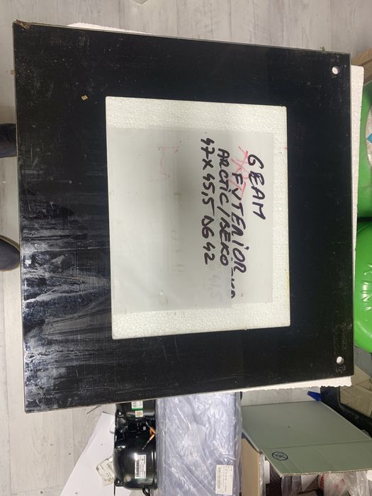 Geam exterior aragaz cuptor beko 47x45,5 distanta gauri 42