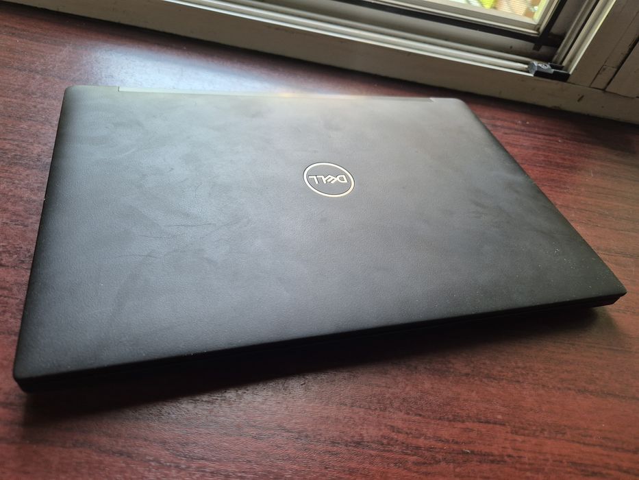 Laptop Dell 7390