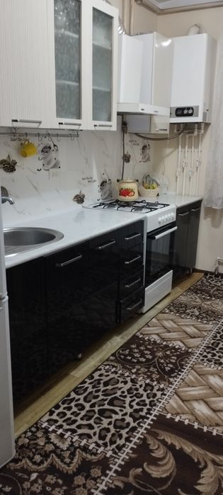 3-х комнатная квартира, со своим местом для авто, метро 100 метров