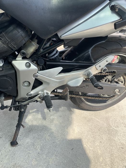 Scarita stanga honda cbf 600 2005