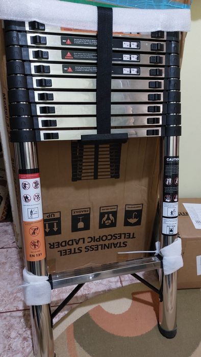 Scara telescopica din otel inoxidabil 4.25m, 150kg