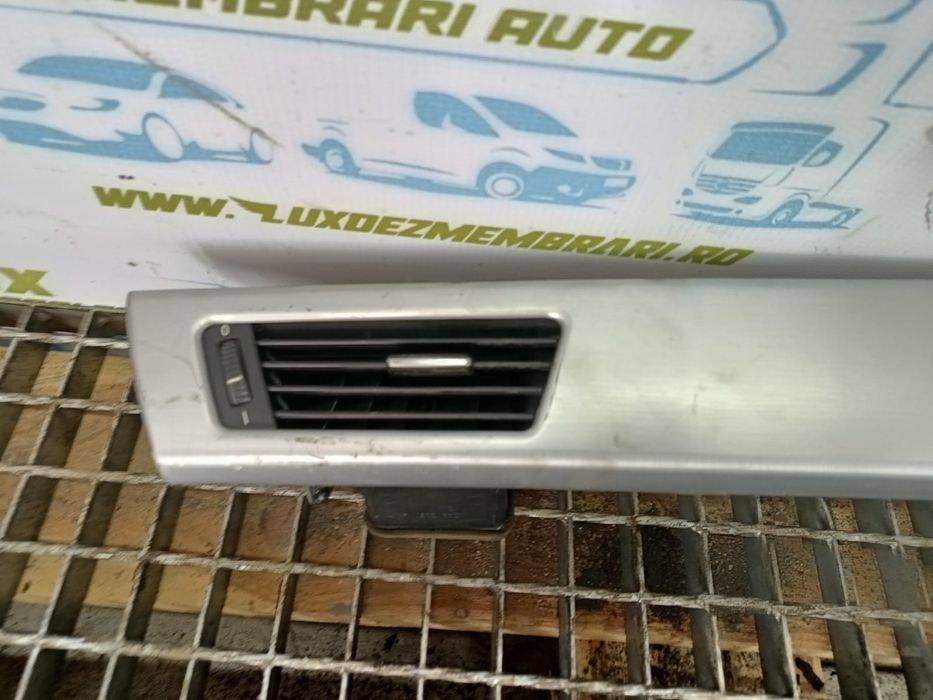 Ornament bord grila ventilatie BMW Seria 3 E91 (facelift)  [din 2008