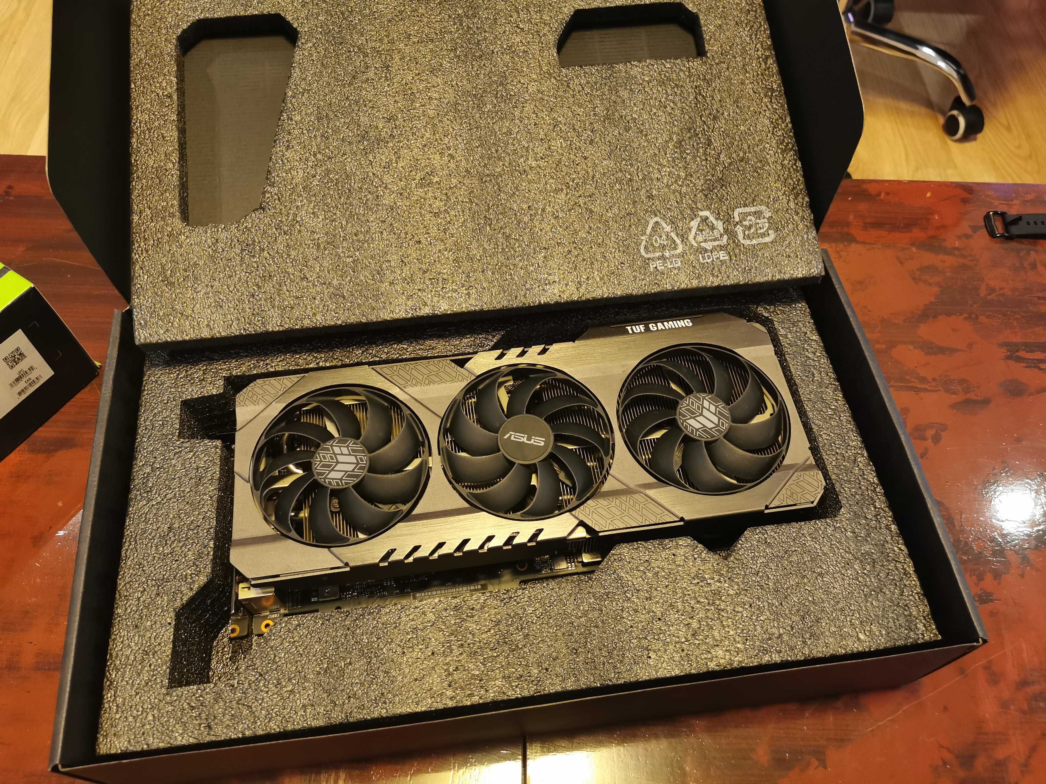 Asus TUF Gaming RTX 3080 10GB GDDR6X, 320-bit с оригинална кутия