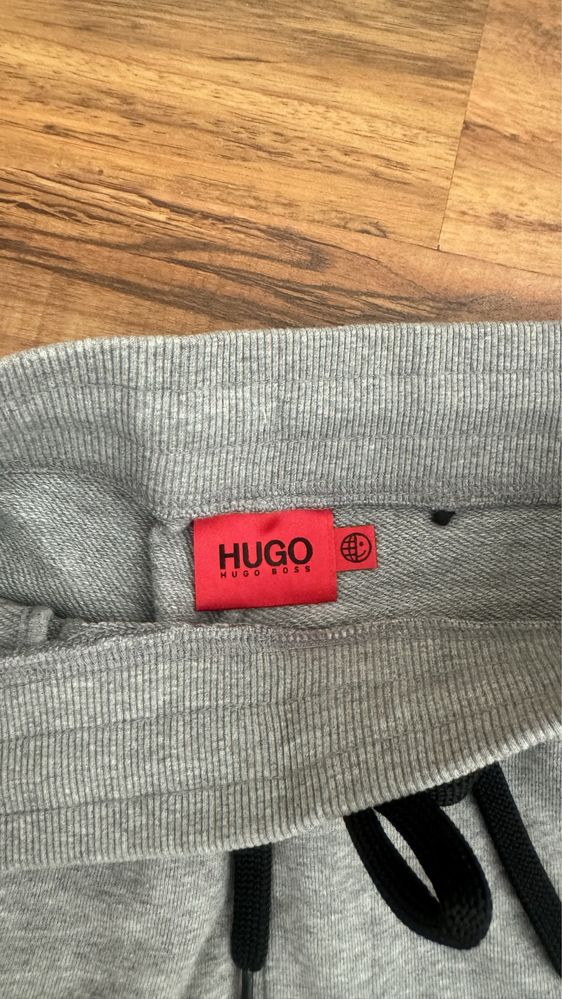 Оригинални къси гащи Hugo Boss - XS размер