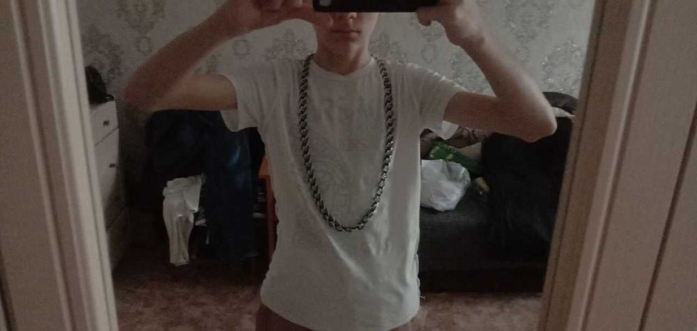 Чёрно-белая цепочка