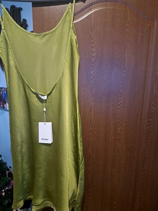 Нови елегантни рокли - официални