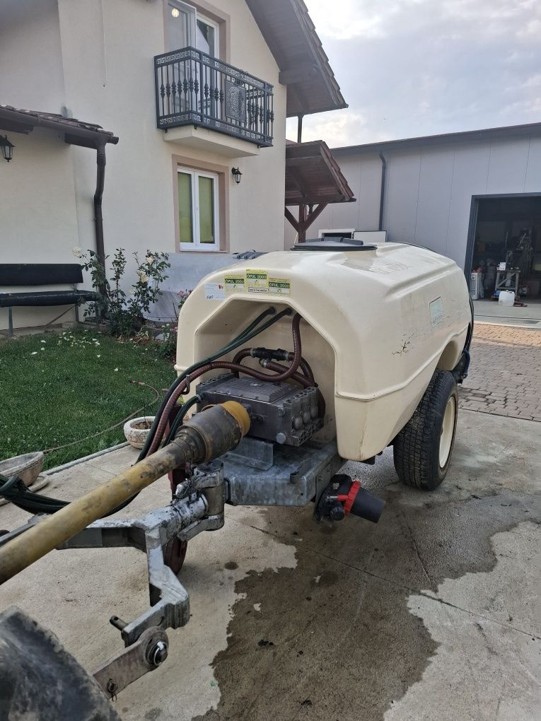 Pompa,Atomizor,Stropitoare pomi fructiferi și vita de vie