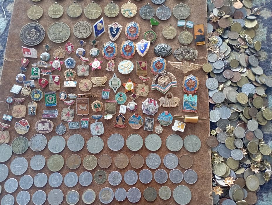 Tanga medal va zinachoklar hammasi optim sotiladi
