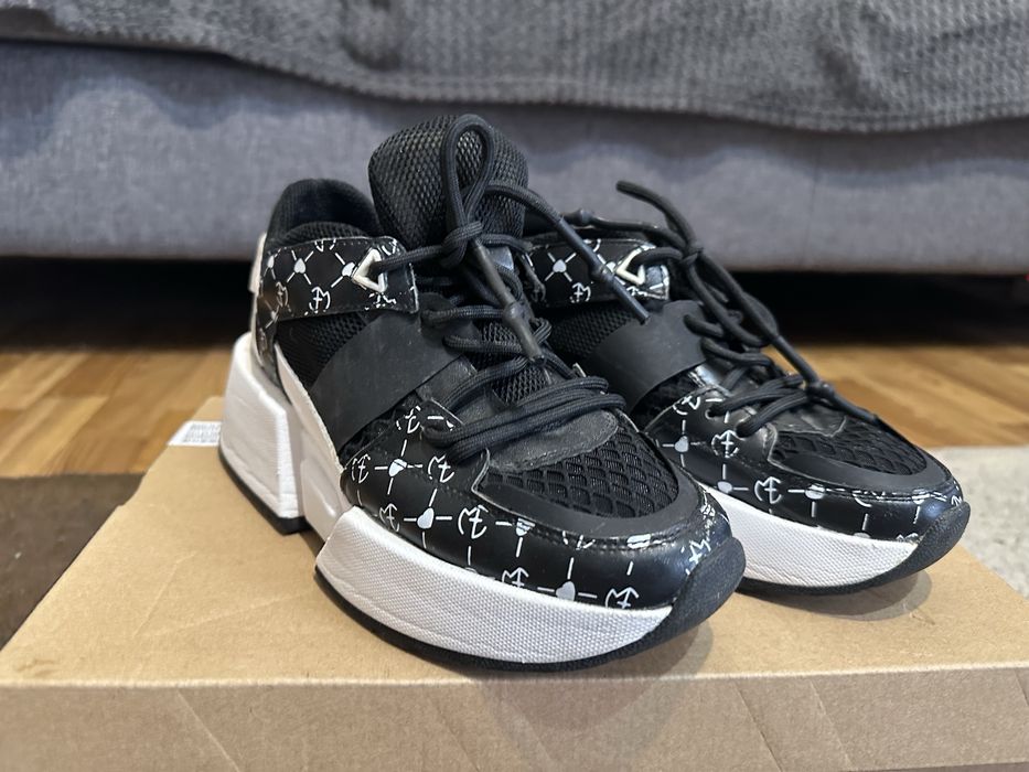 Сникърси Eva Minge