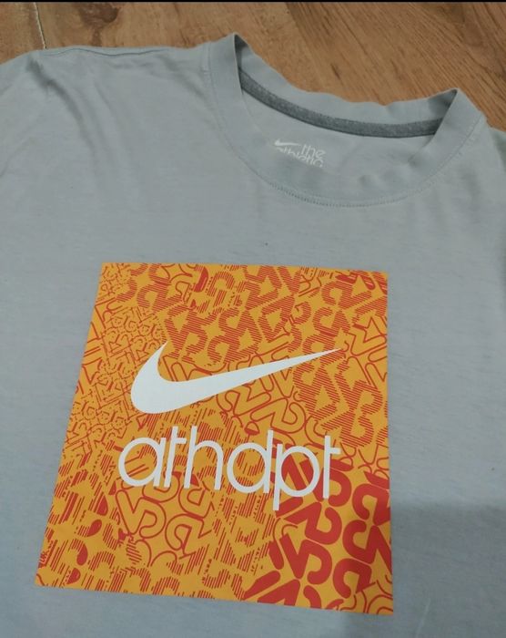 Tricou Nike mărimea L