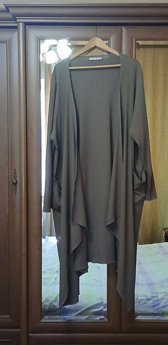 Продам кардиган, ткань лапша.
