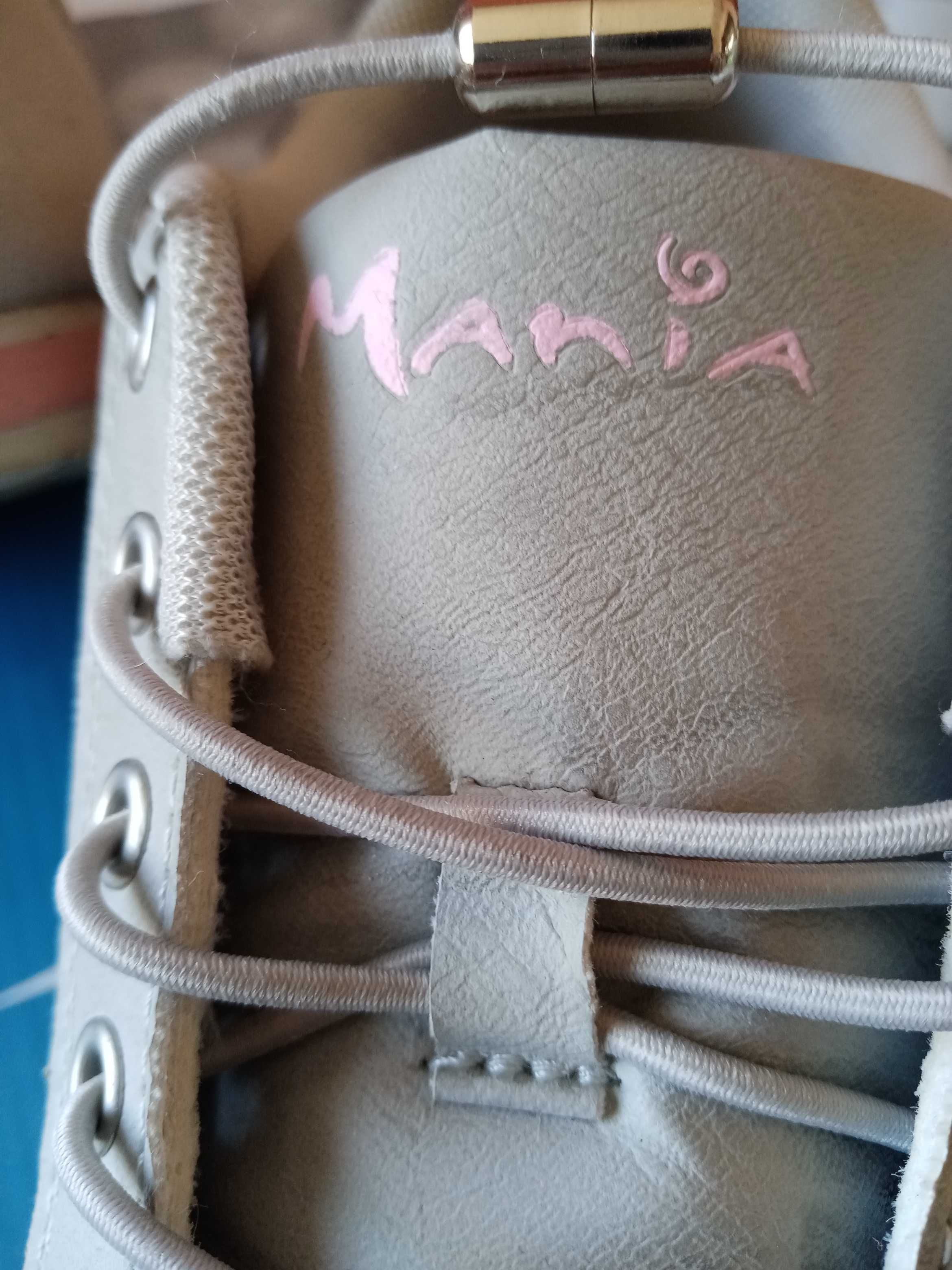 Спортни обувки MANIA