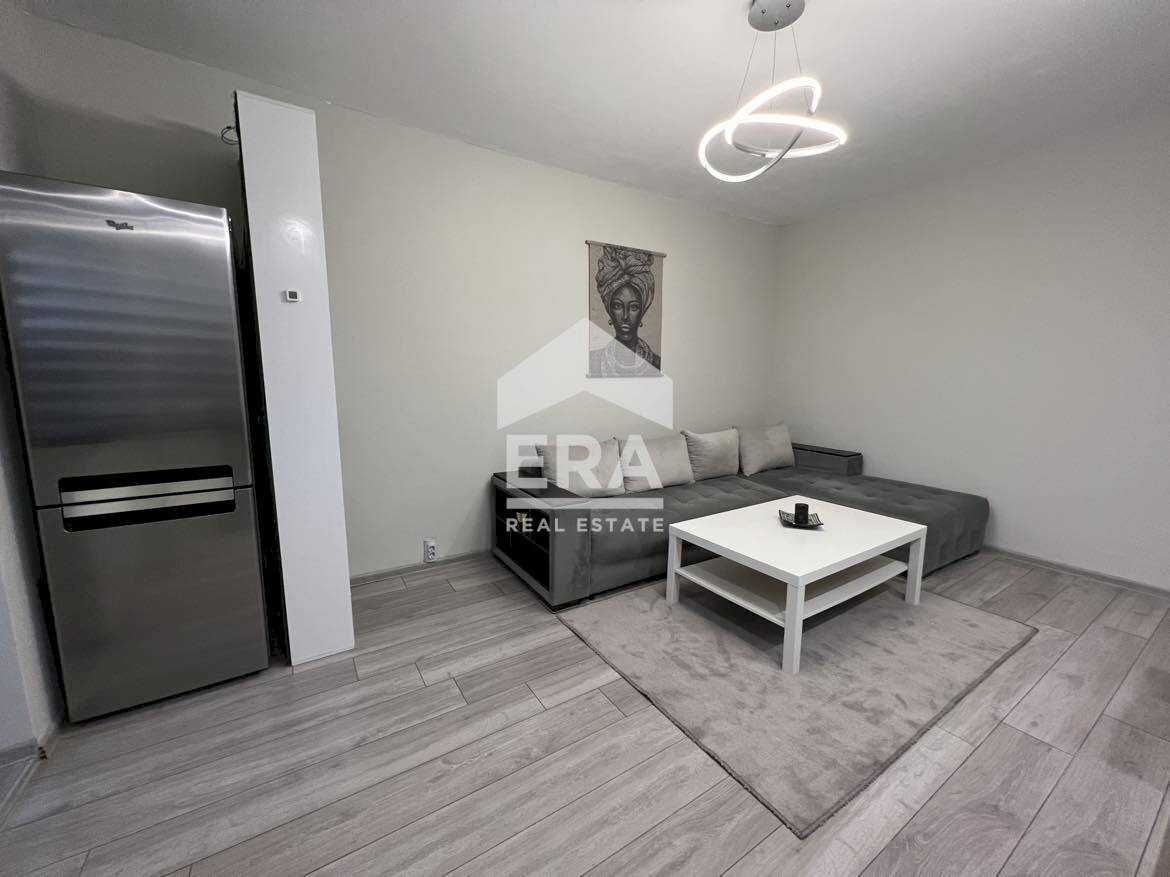 Продава се Двустаен апартамент в София, Надежда 4 - 65 кв.м за 2093 €/кв.м - Снимка #2