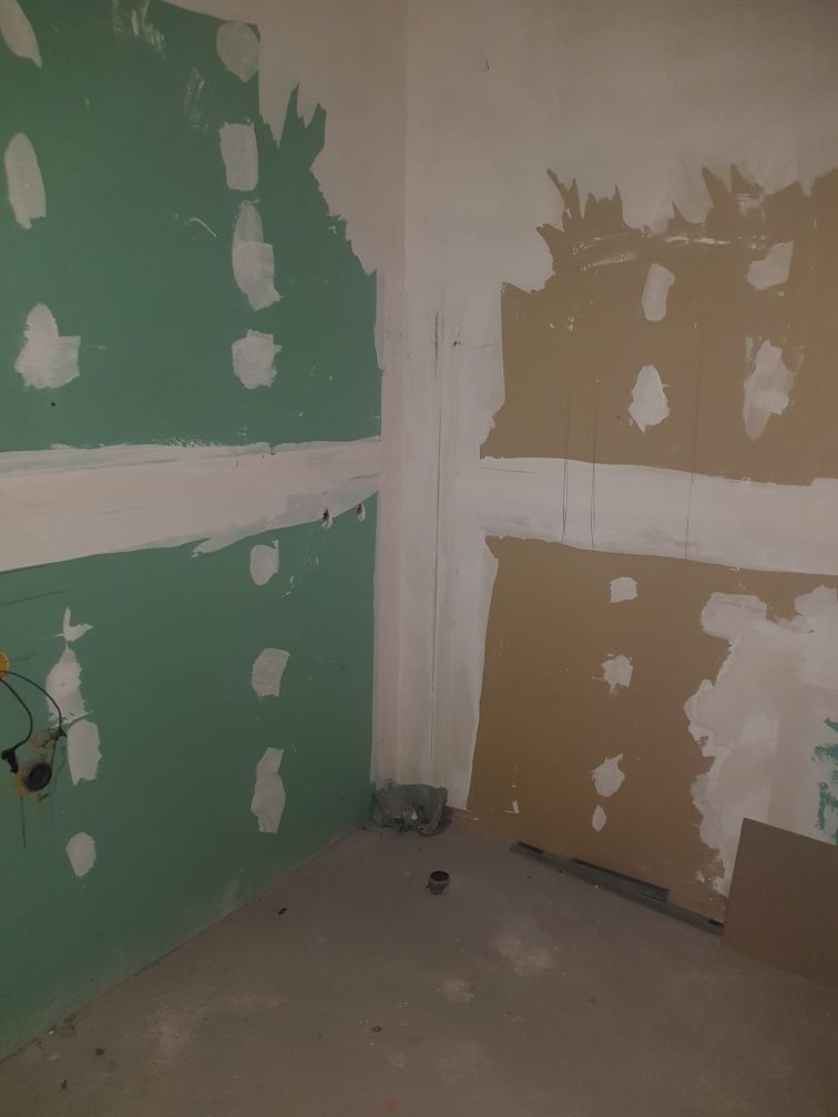 Продава се Къща в Видин, Строител - 120 кв.м за 1034 €/кв.м - Снимка #9