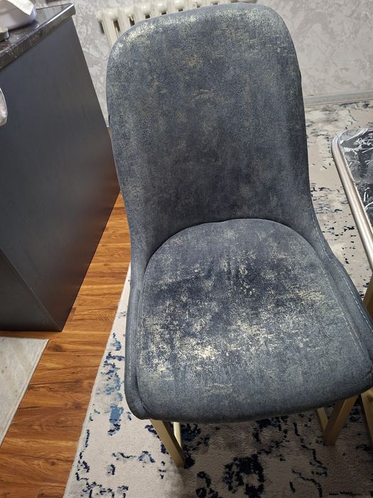 Стол стул сотилади 6 кишили комплект