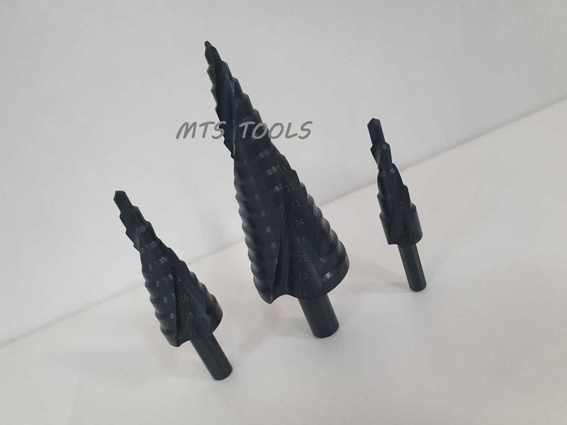 Burghiu elicodal pentru metal in trepte titan spiralat 4-12 4-20 4-32