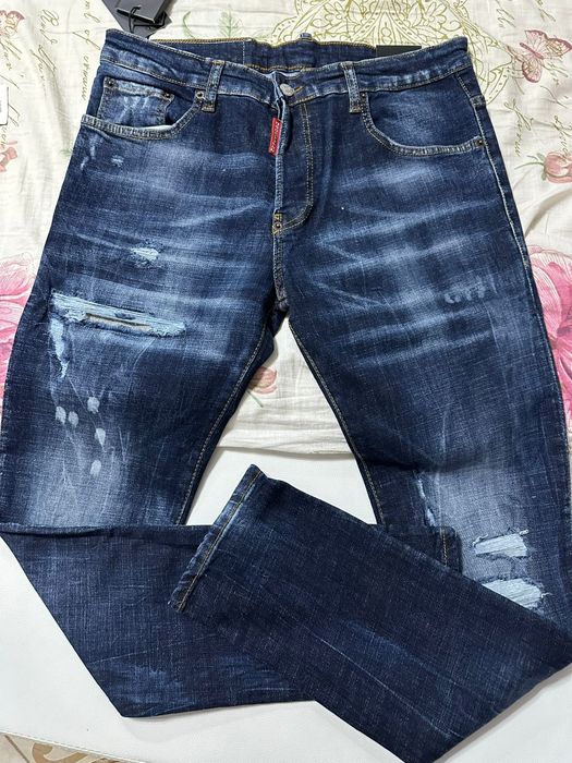 Blugi Dsquared2 model nou
