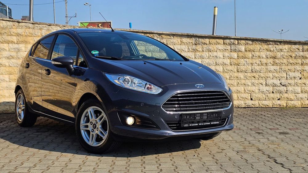 Ford Fiesta Facelift~An 2014~TITANIUM~Navigatie~Climatronic~Ireprosabil~Germania