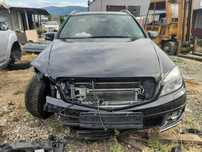 На части . Mercedes-Benz C 320 3200 CDI