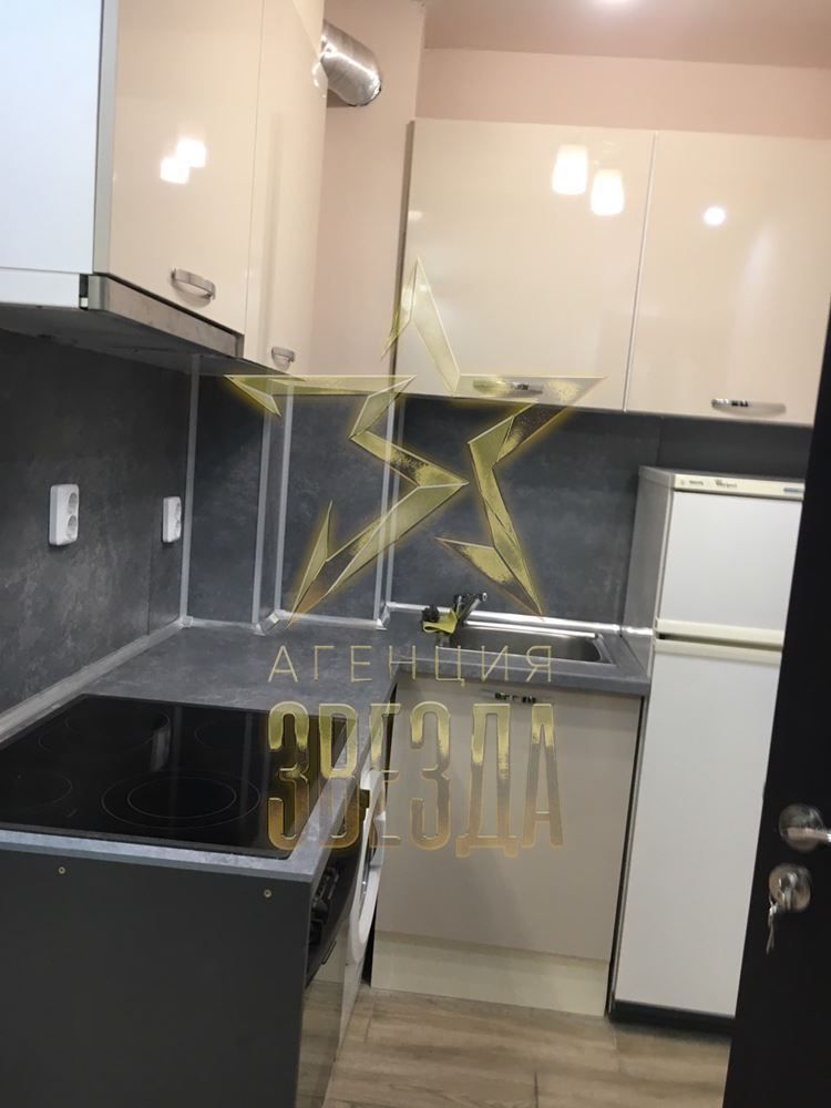 Дава се под наем Едностаен апартамент в Пловдив, Южен - 35 кв.м за 225 € - Снимка #6