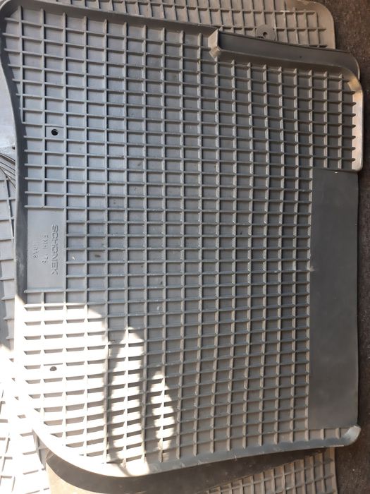 Полики камри 40 продам