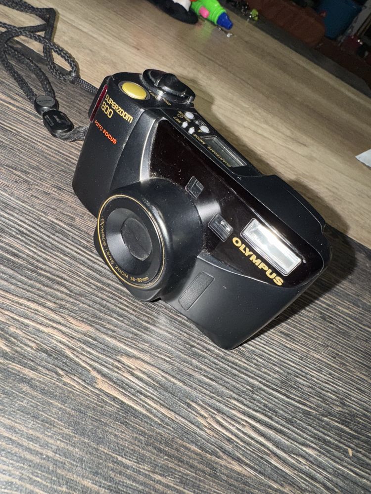 Продавам olymbus superzoom 800 auto focus