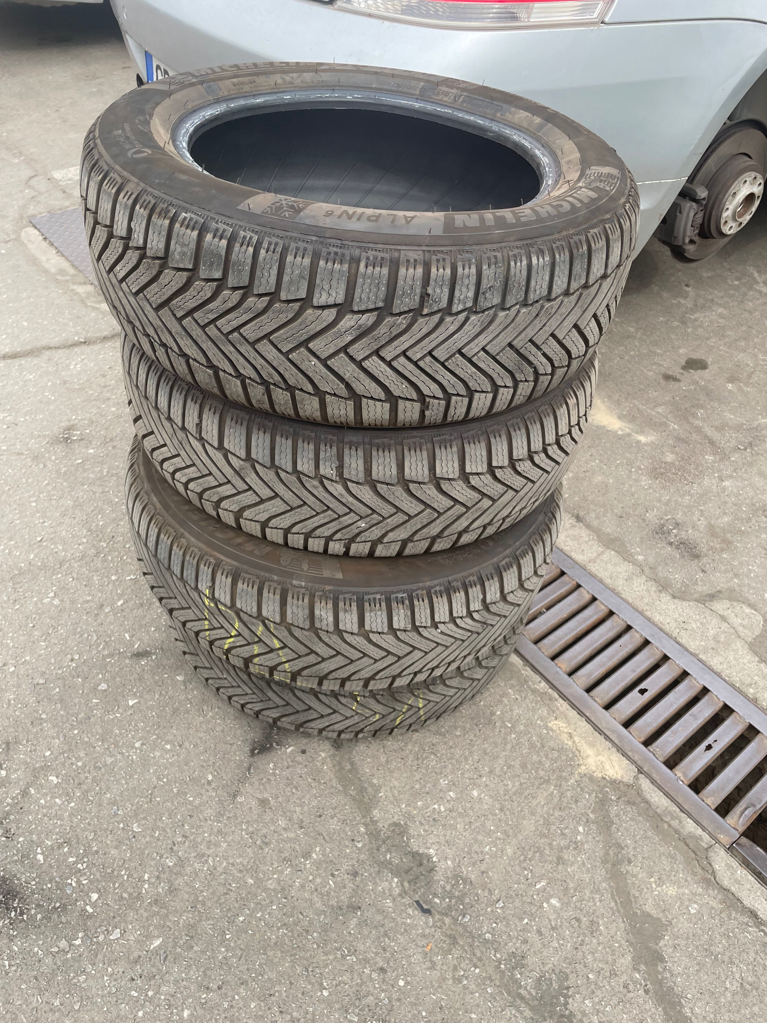 Michelin alpin 6 225/55/17