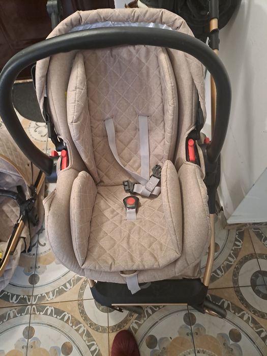 Carucior 3in1 cu landou , scoica și parte sport