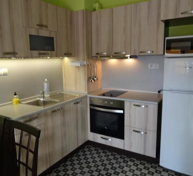 Дава се под наем Двустаен апартамент в София, Люлин 10 - 82 кв.м за 550 € - Снимка #1