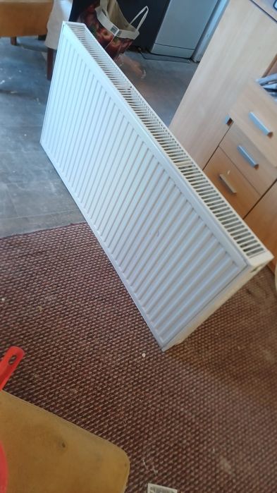 Vând calorifer otel 1200/600