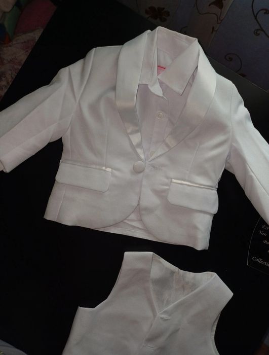 Costum bebe 0-3 luni