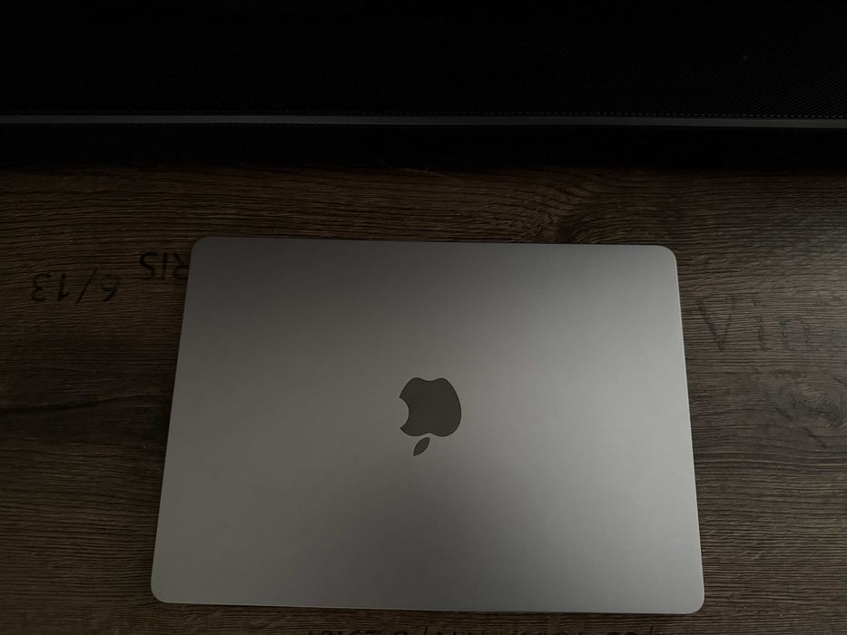 Vand Apple MacBook Air 13, M2, 16 GB, 512GB SSD, Space Grey - garantie