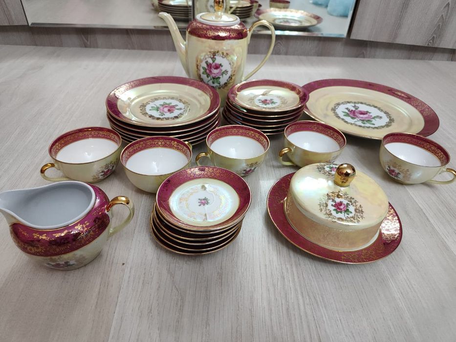 Продам сервиз Роза антиквариат