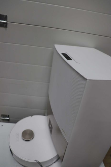 Прахосмукачка робот Dreame L20 Ultra COMPLETE RLX41CE-1, до 180 минути