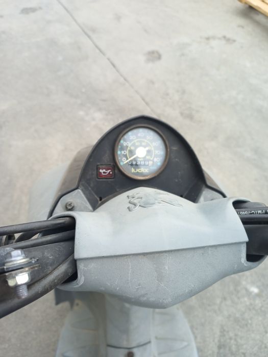Peugeot Ludix 50 cm . Se conduce doar cu B