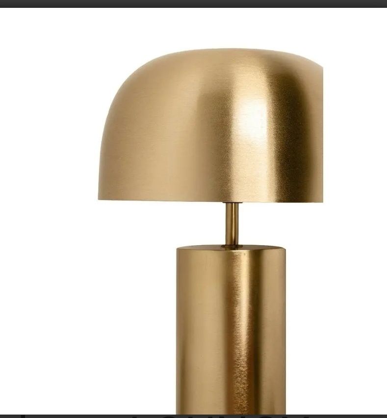 Lampa de masa aurie
