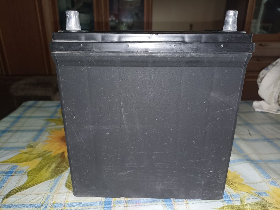 Продам аккумулятор новый 12V