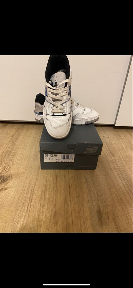 Adidași new balance 550