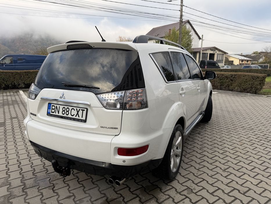 Mitsubishi outlander  2.2 d