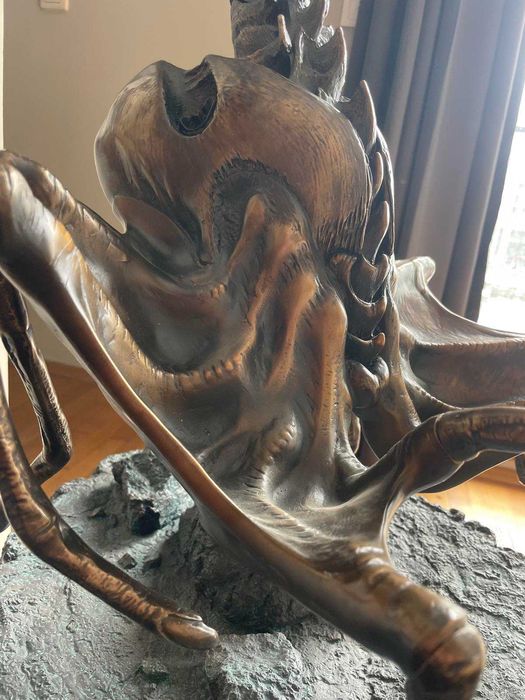 Alien queen facehugger sideshow recast, статуя / фигура