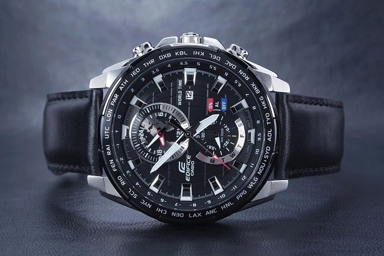 Casio Edifice EFR-550L кварцевые часы