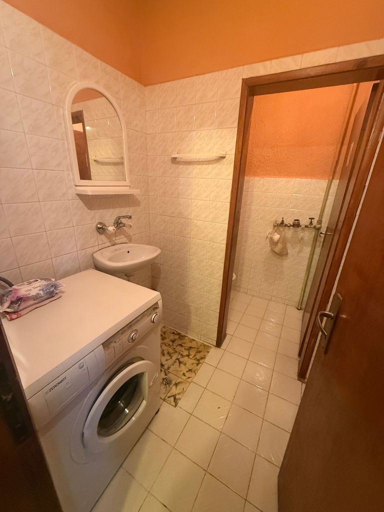 Дава се под наем Тристаен апартамент в Стара Загора, Била - 124 кв.м за 255 € - Снимка #7