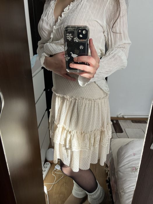 Fusta volane dantela