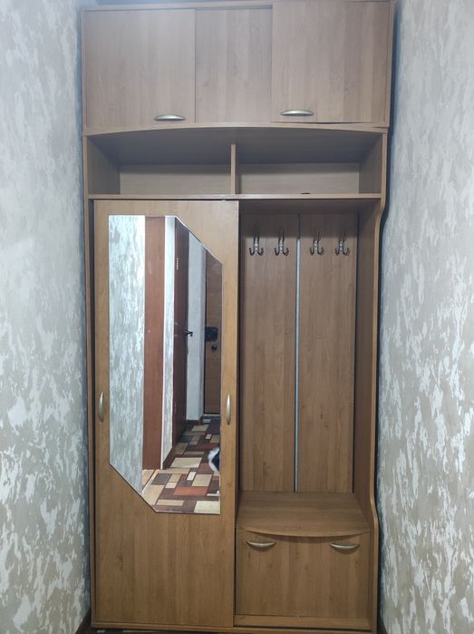 Продам супер шкаф в прихожую