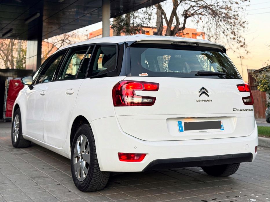 Citroen C4 Spacetourer // 2023 Euro 6 // 7 locuri // Automata