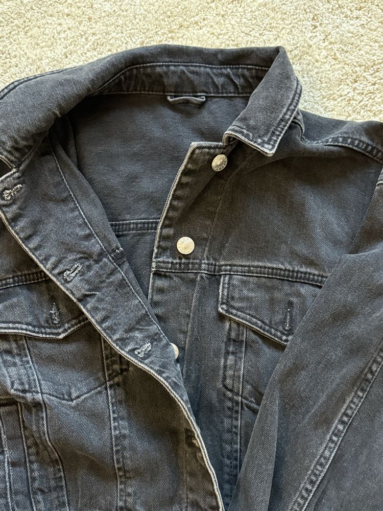 Zara short black denim jacket - Късо черно дънково яке на Zara