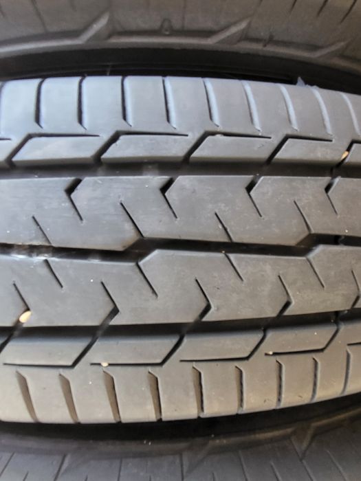 4бр 185/80/15С -8 платови като нови тоуо за бус