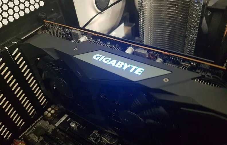 RX 5700 XT Gigabyte AMD Radeon