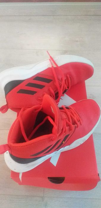 много красив оригинални маратонки на Адидас модел 2025гразмер 38-60лв