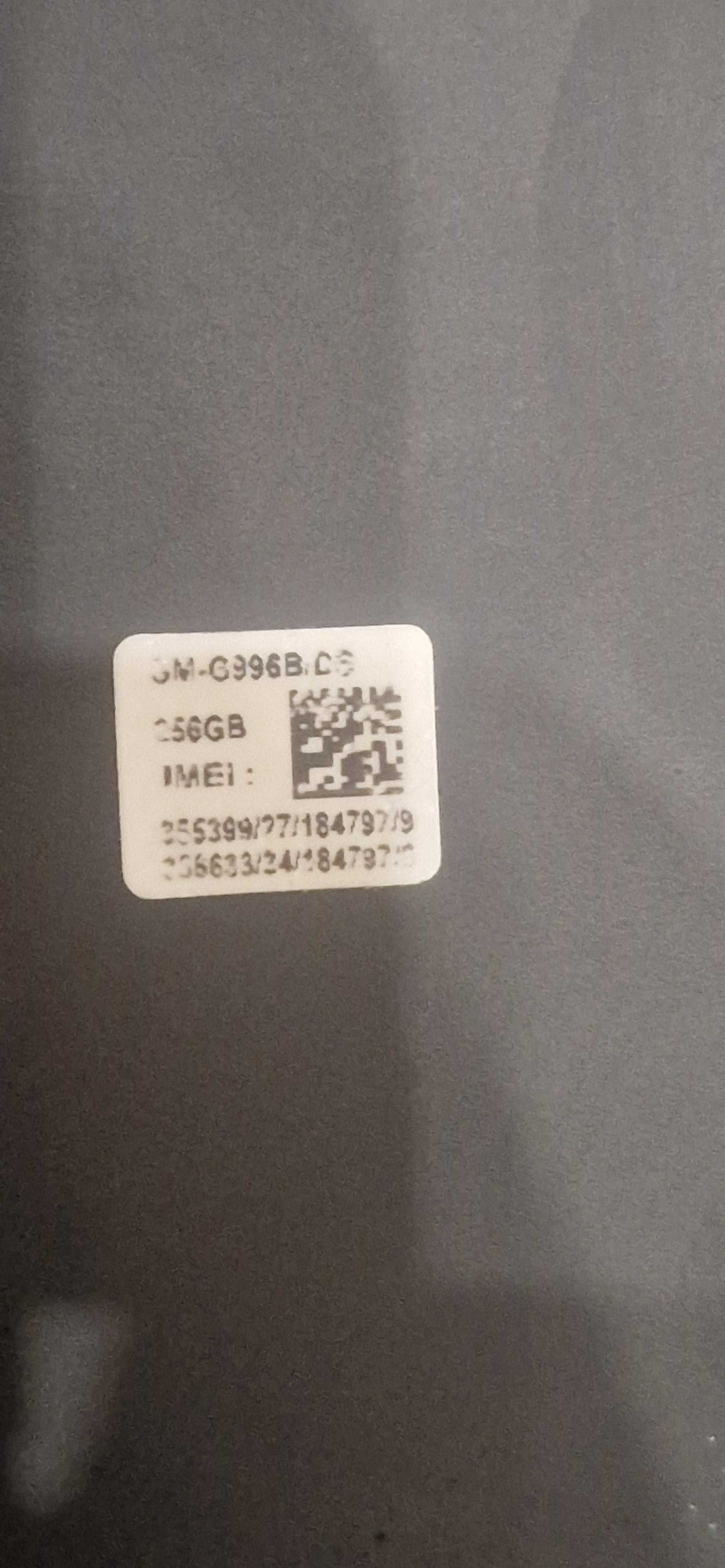 Samsung S21 plus 256gb.